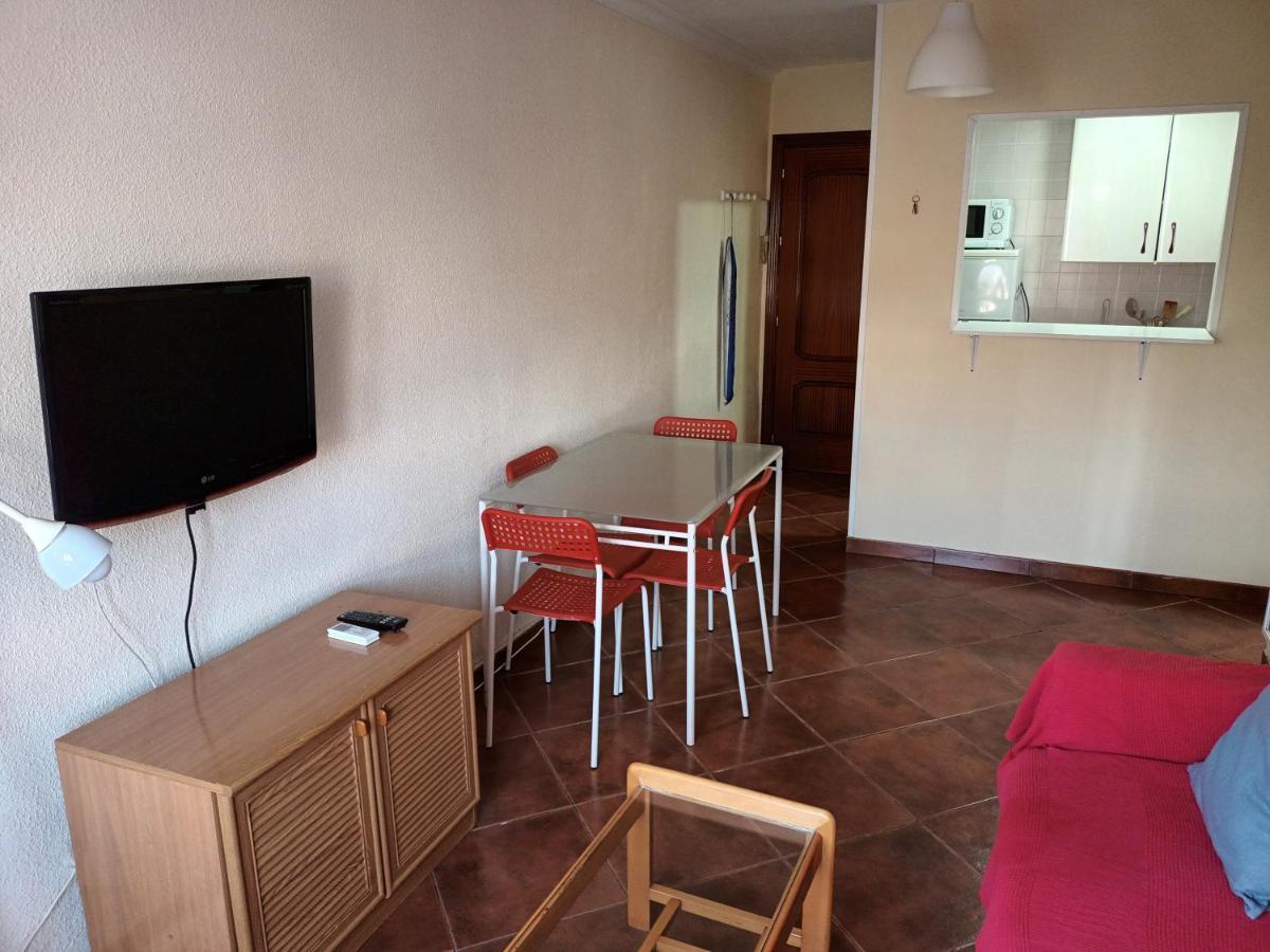 Apartamentos Vialia Sol Y Playa Malaga Bagian luar foto