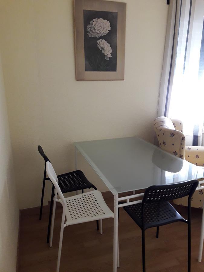 Apartamentos Vialia Sol Y Playa Malaga Bagian luar foto